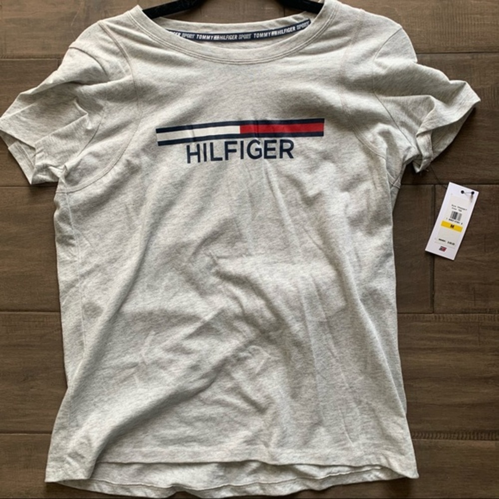 NWT Tommy Hilfiger workout top